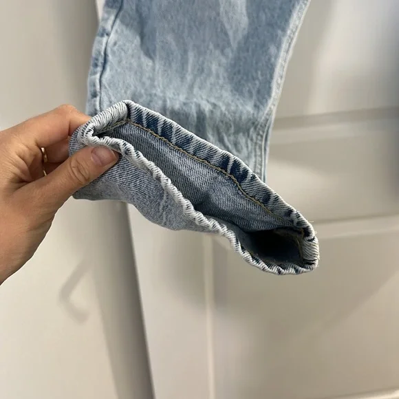 Dynamite High Rise Light Blue Jeans - Picture 3 of 10